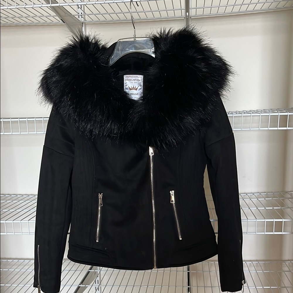 Elegant Black Fur-Trimmed Women's Jacket